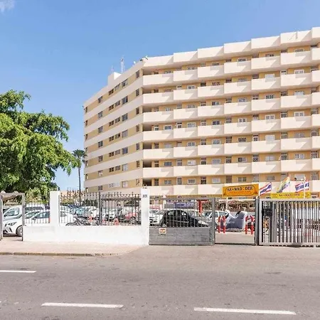 Con Piscina Y Aire Acondicionado Apartamento *